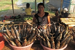traditioneel-gerookte-vis-op-lombok
